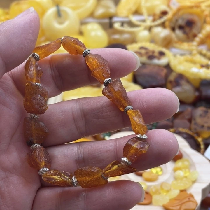 蜜蜡手串未镶嵌自**生手串