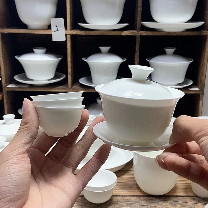 骨瓷3.2元宝盖碗盖下约120ml+3蛋壳杯