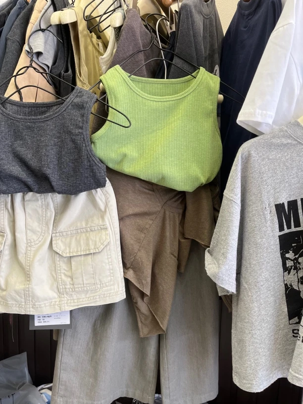 2025夏款 女童 绿色  灰色 背心 字母款  110-150