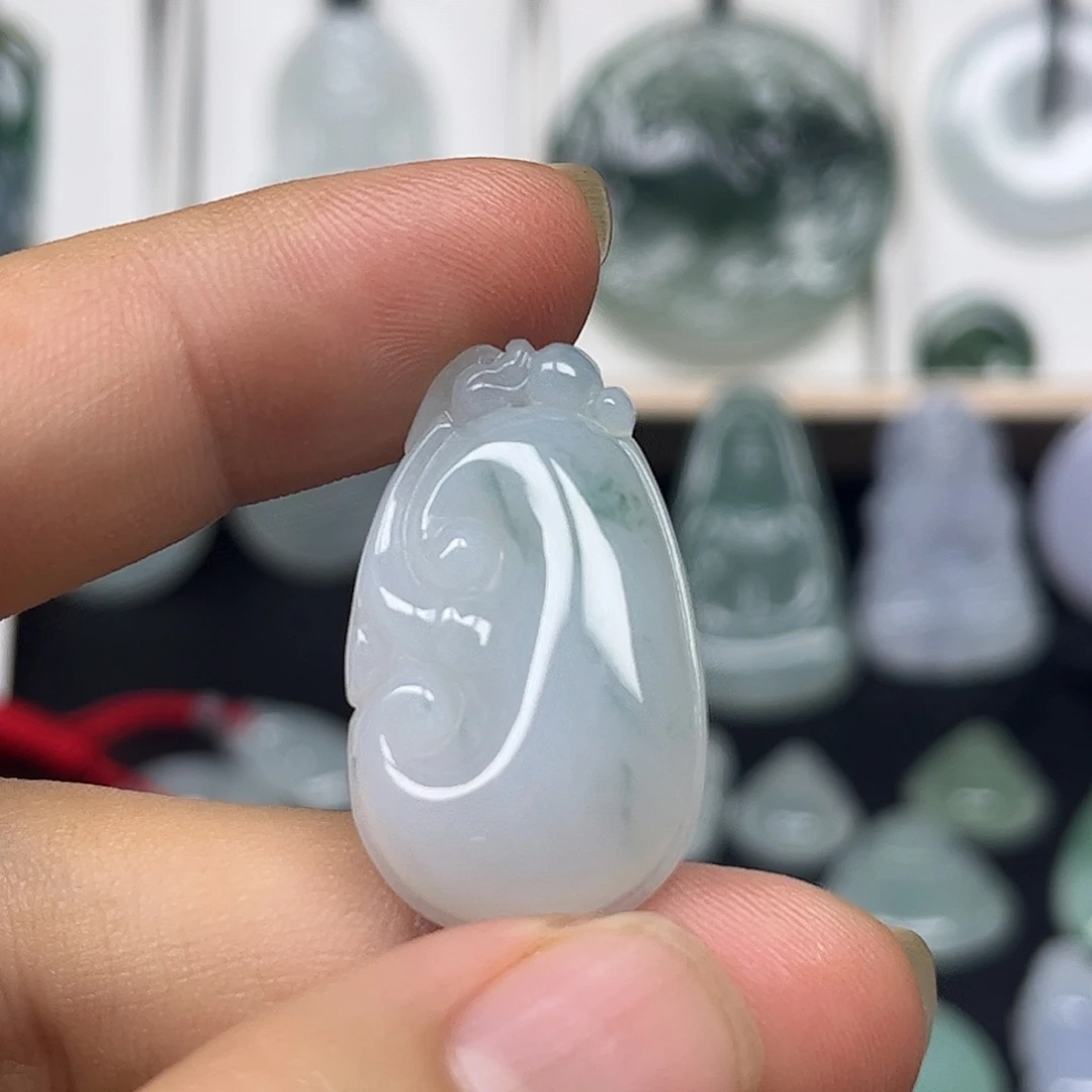 翡翠未镶嵌颈饰缅甸天然翡翠
