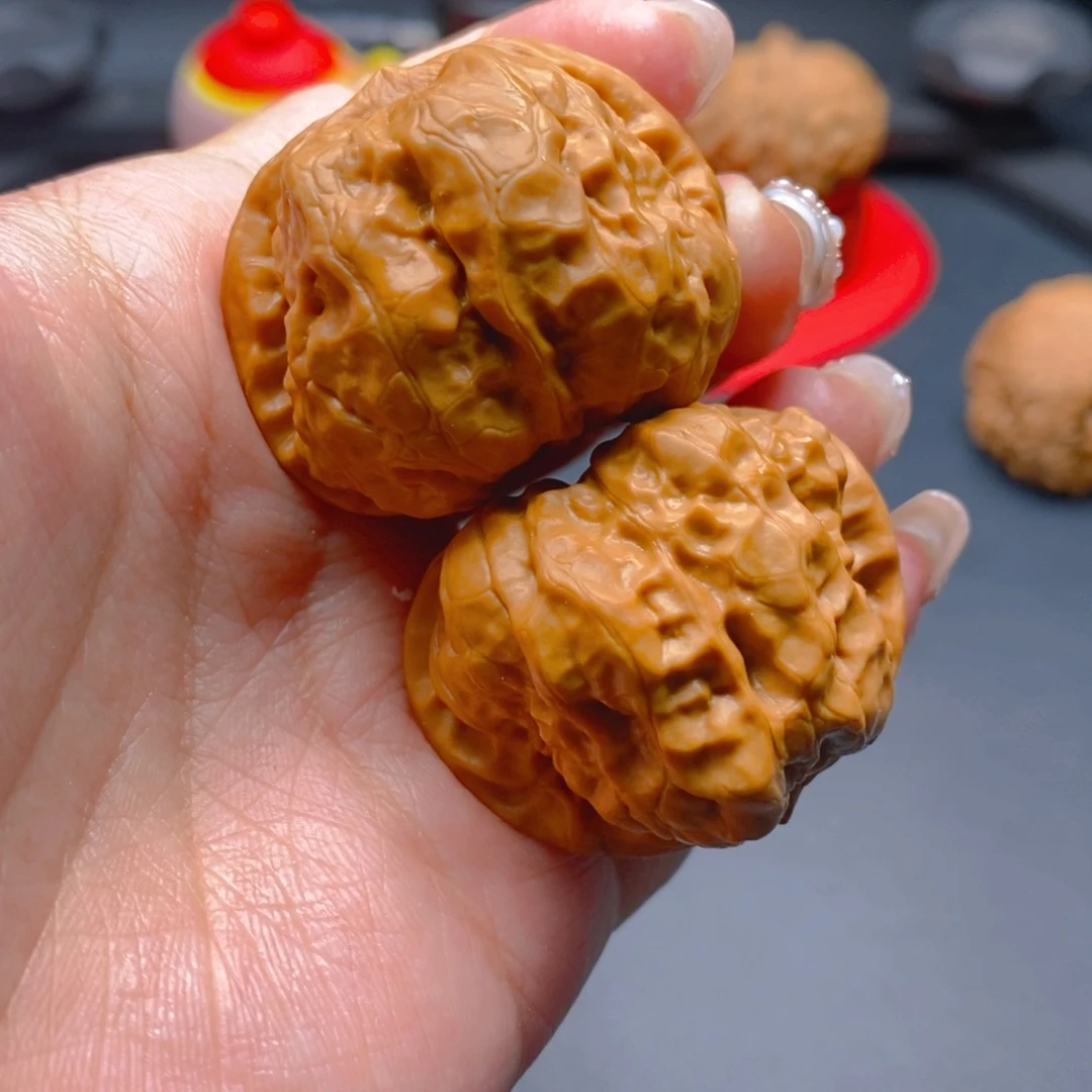 文玩核桃吊坠王*贵蛤蟆头