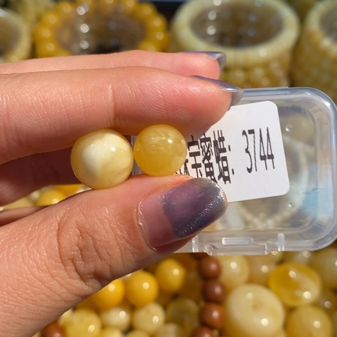 琥珀未镶嵌珠宝奇石3744
