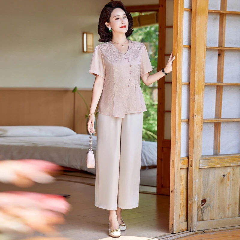 母亲节时尚妈妈夏季短袖洋气小衫中老年女装宽松显瘦气质女士上衣