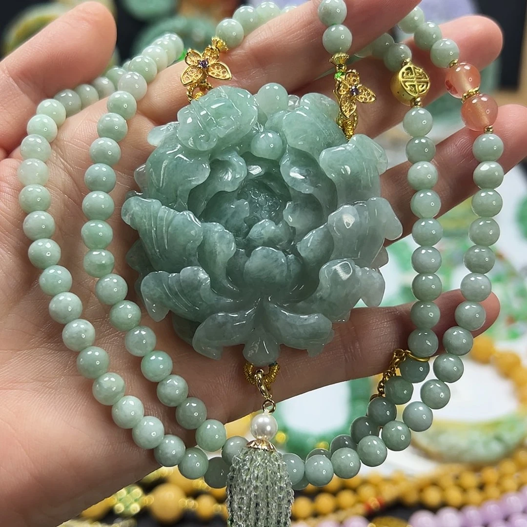 翡翠未镶嵌颈饰吊坠