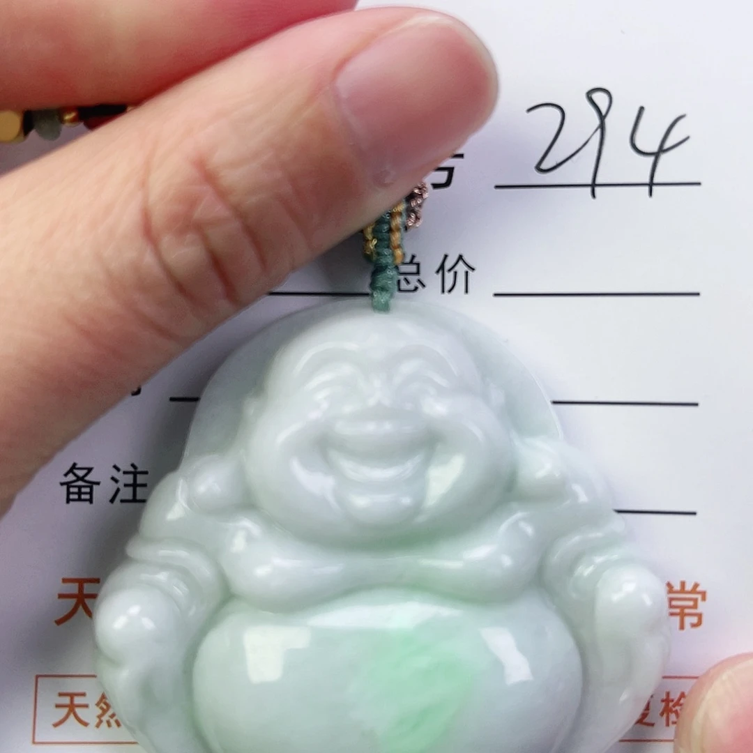 翡翠颈饰未镶嵌佛公