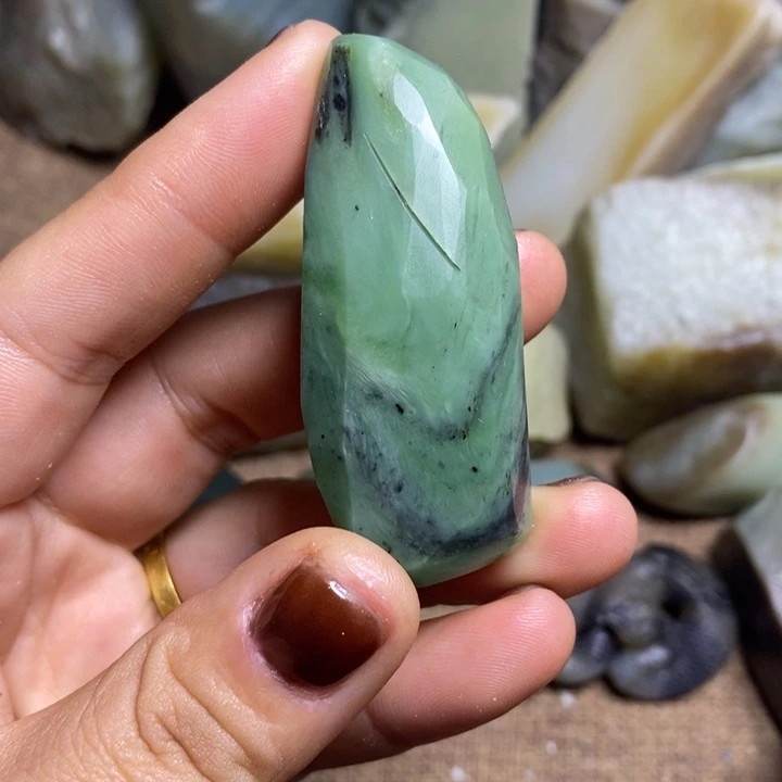 和田玉（糖玉）未镶嵌挂件