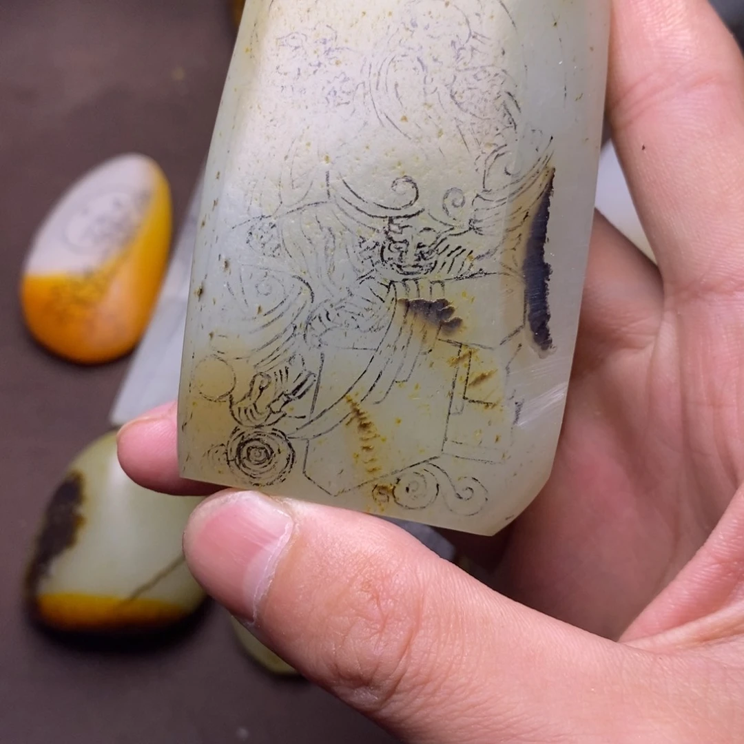 定制和田玉1未镶嵌花****天