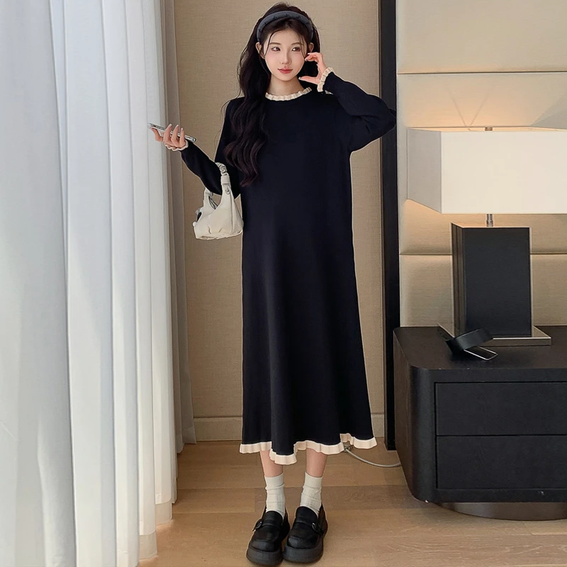 孕妇装2025秋冬新品孕妇木耳边花边领黑色针织内搭打底直筒连衣裙