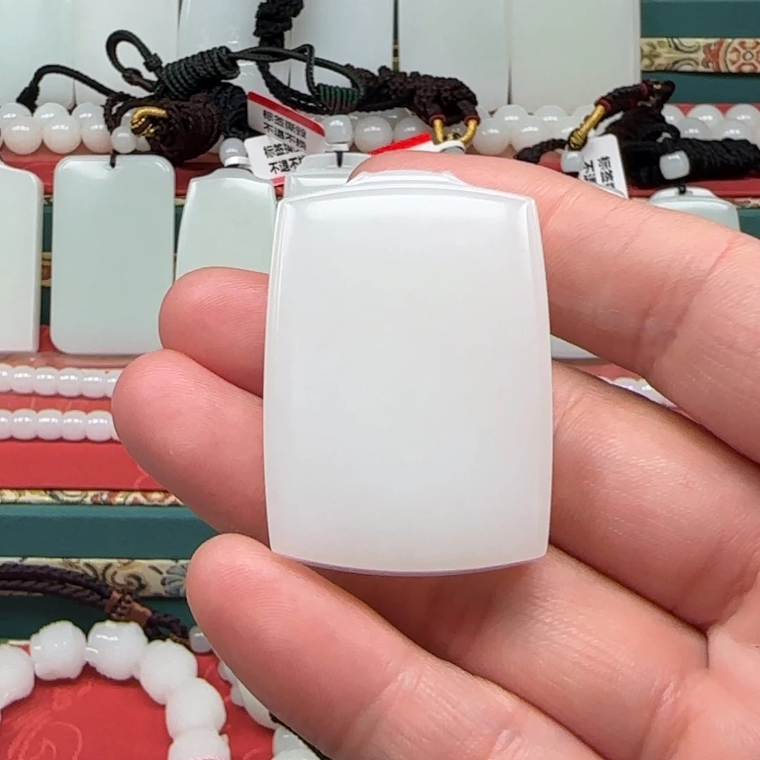 未镶嵌和田玉挂件人**茶