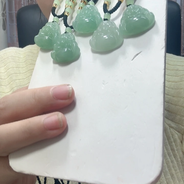 石英质玉未镶嵌颈饰佛拍一发一多样性发货