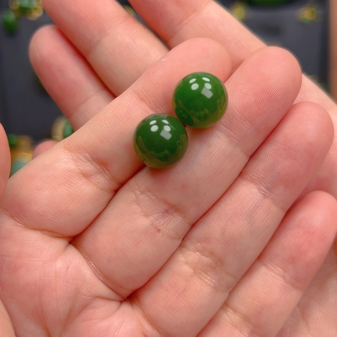 和田玉（碧玉）18K金镶嵌耳饰