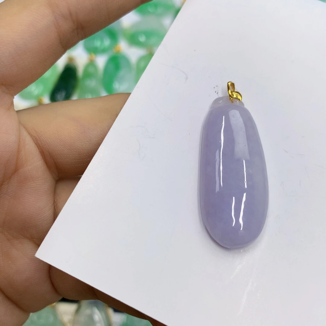 翡翠18K金镶嵌颈饰翡翠