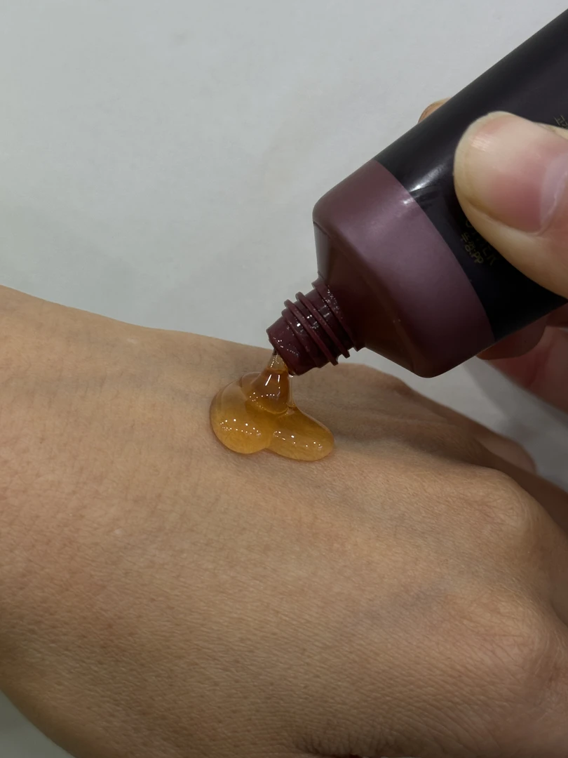 （红胖子!  干皮首选洗面奶！）有效舒缓干燥肌肤