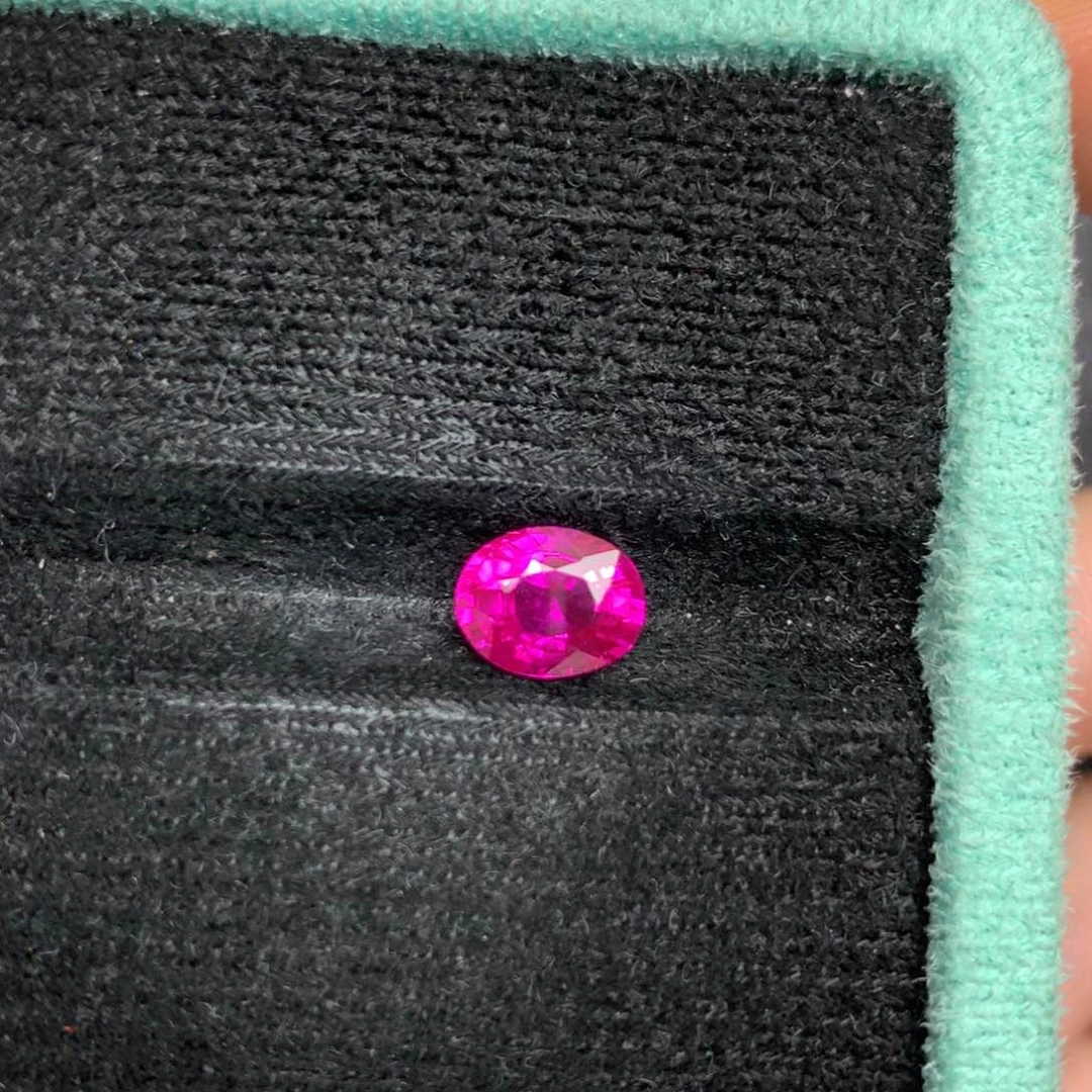 燚***燚蓝宝石裸石未镶嵌超级热粉2.45ct