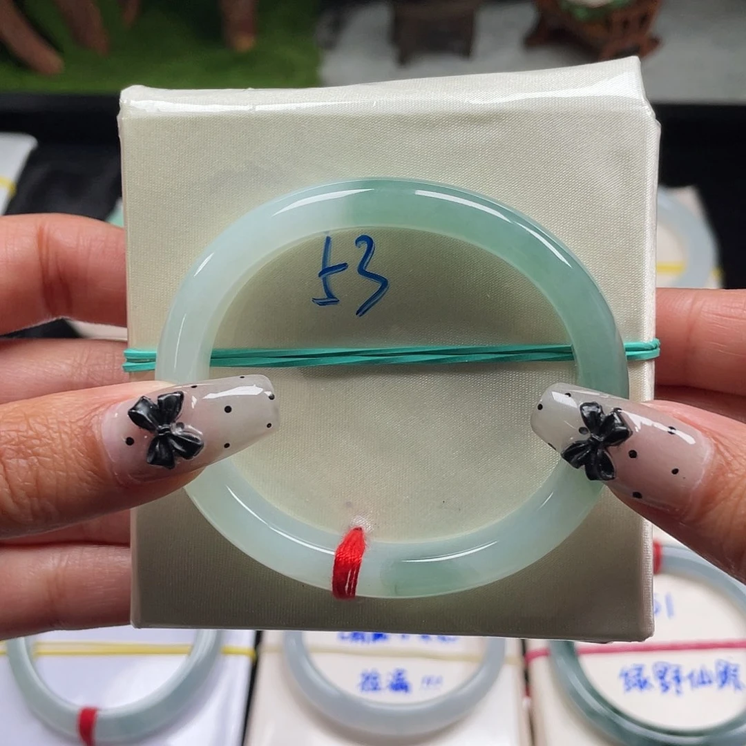 翡翠手镯未镶嵌缅甸翡翠手镯28