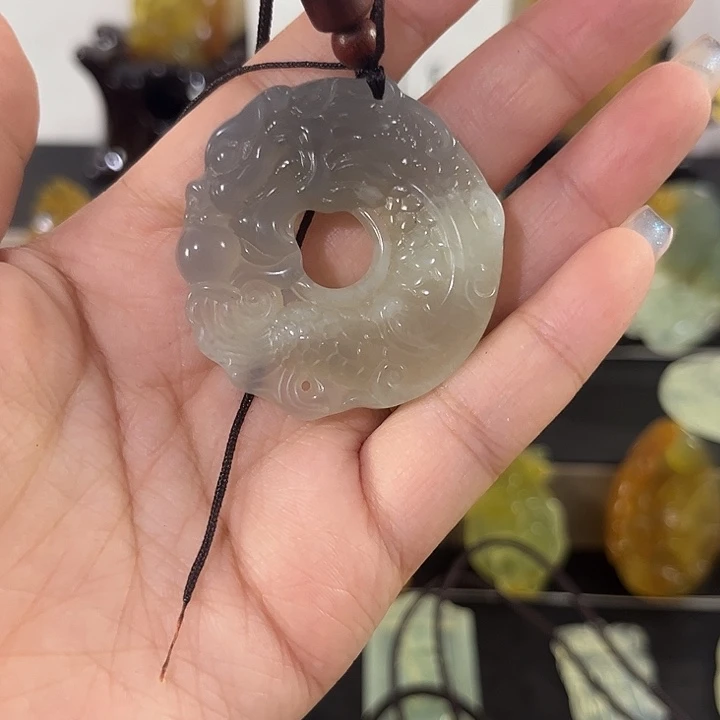 蛇纹石玉未镶嵌吊坠(赠链)