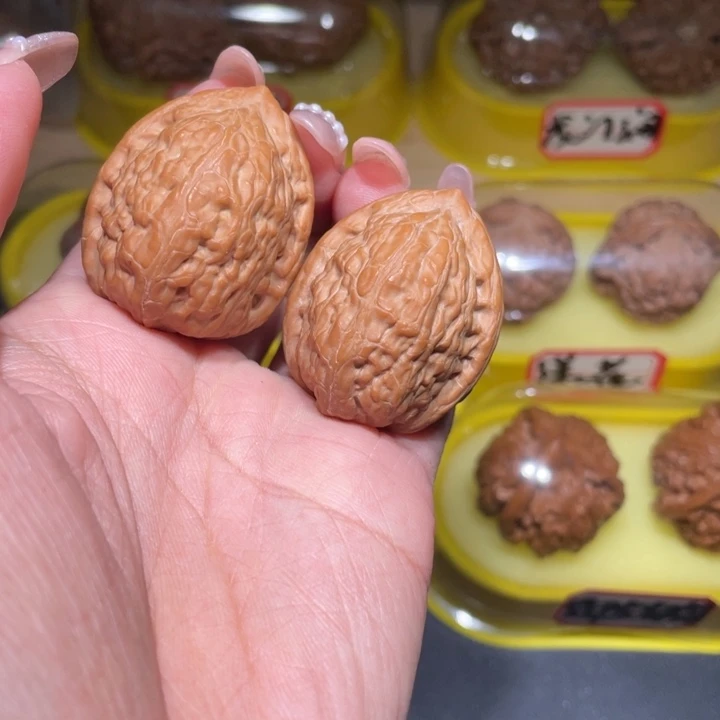 文玩核桃吊坠35平谷舍利