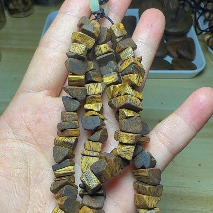 洋***娃白奇树心料车挂一串