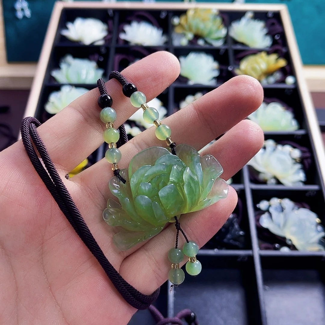 o***e蛇纹石玉未镶嵌颈饰