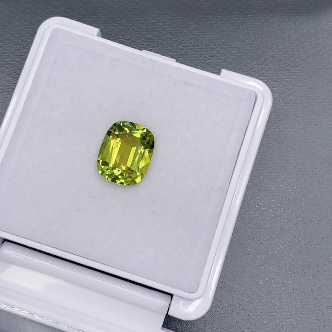 裸石未镶嵌碧玺7.3克拉