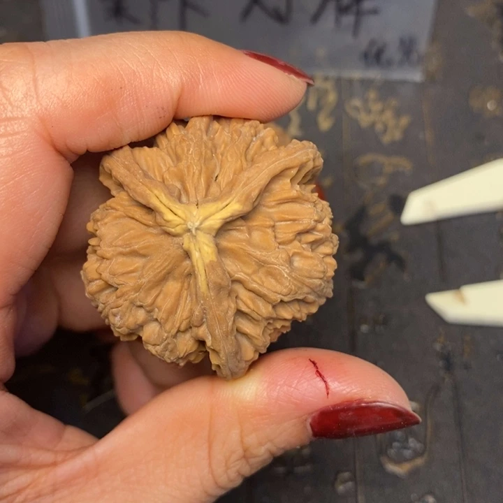 用***8文玩核桃吊坠文玩核桃异形单只