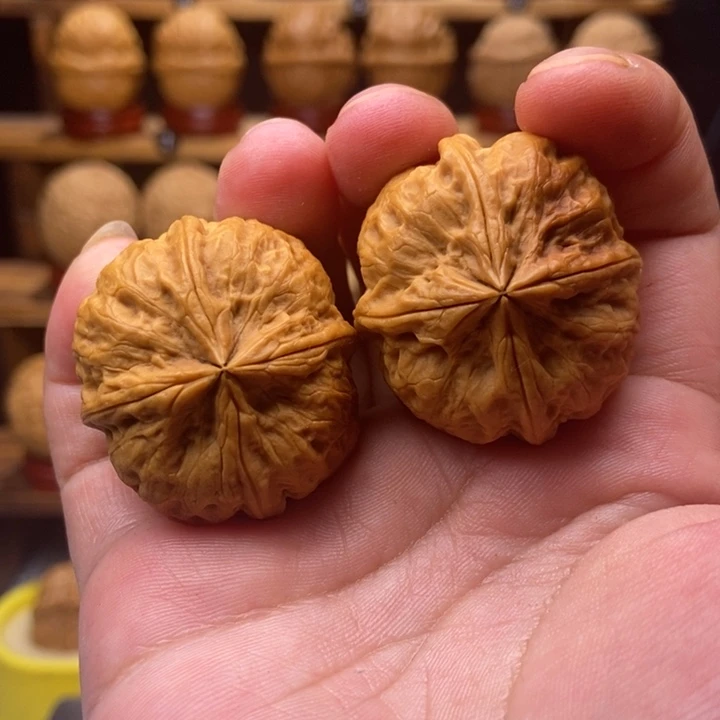 文玩核桃把件山崎四棱16