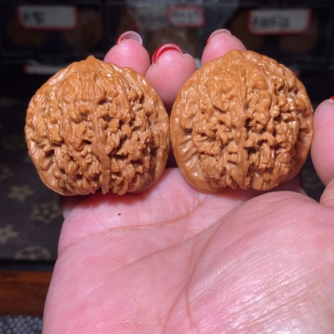 文玩核桃把件41.5满天星