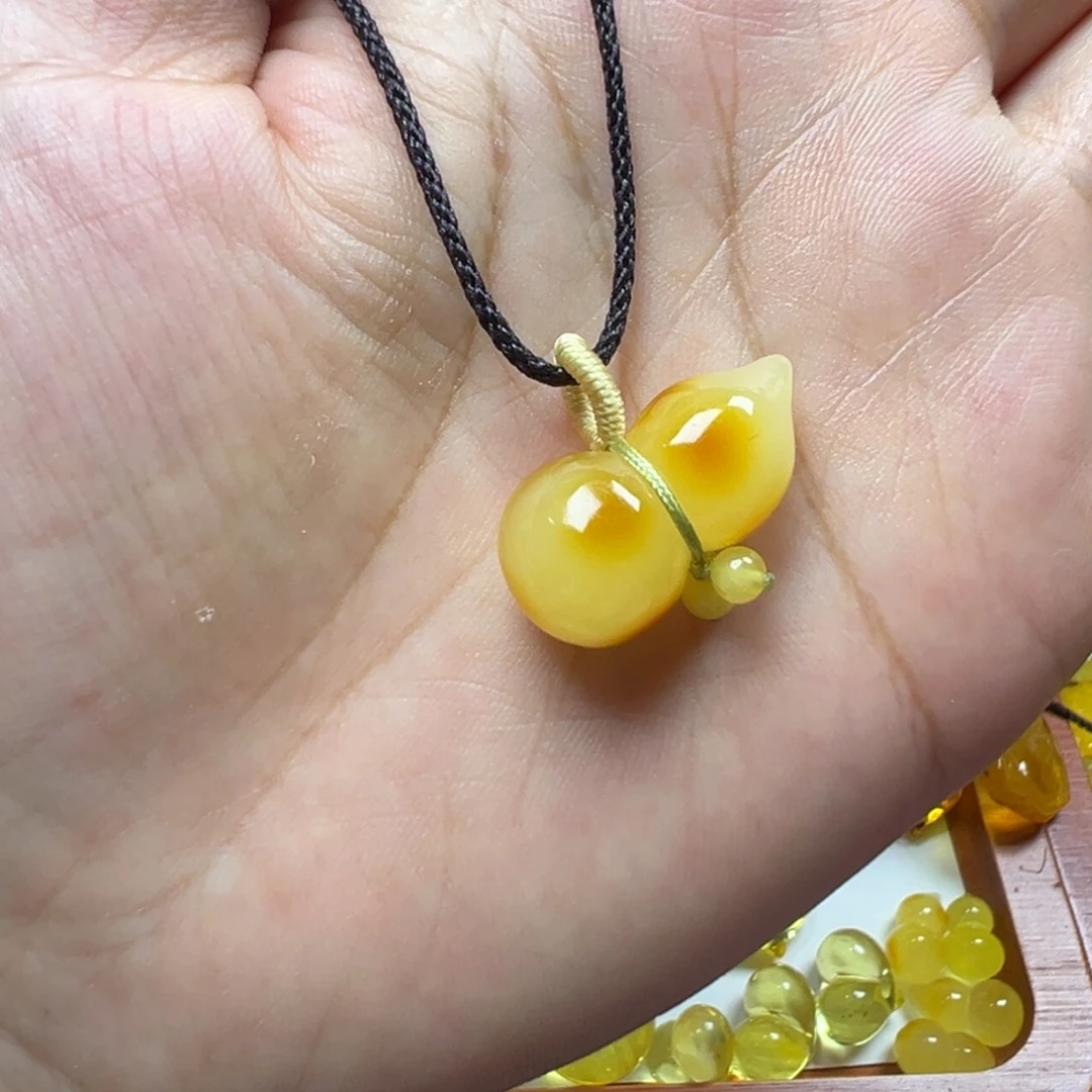 未镶嵌吊坠(不含链)琥珀