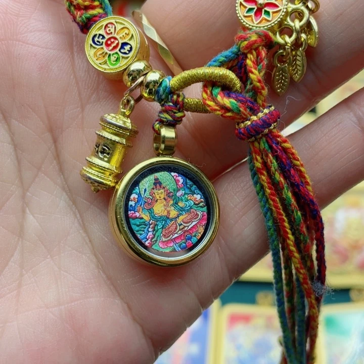 吊坠唐卡他饿啦啦咯了