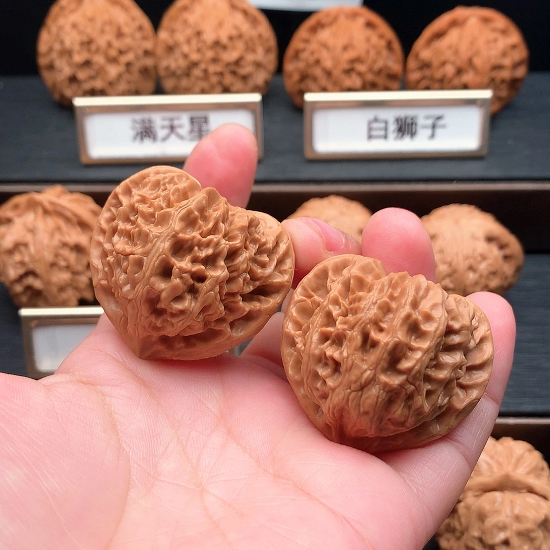 文玩核桃吊坠99号桃心宫灯39+