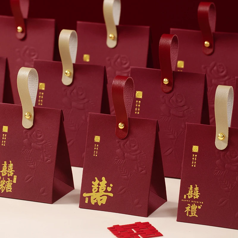 2025新款结婚喜糖盒子高级感订婚喜事专用喜糖袋婚礼订婚伴手礼盒