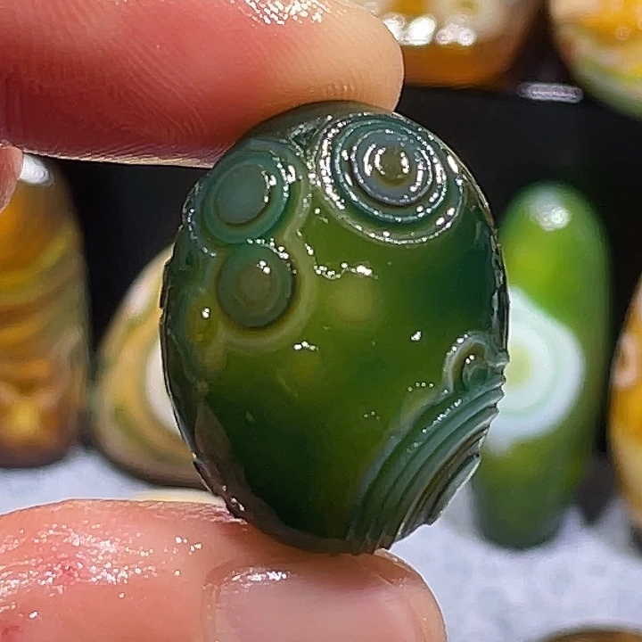 玛瑙/玉髓未镶嵌珠宝奇石