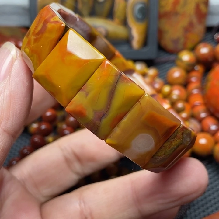 玛瑙/玉髓手串未镶嵌