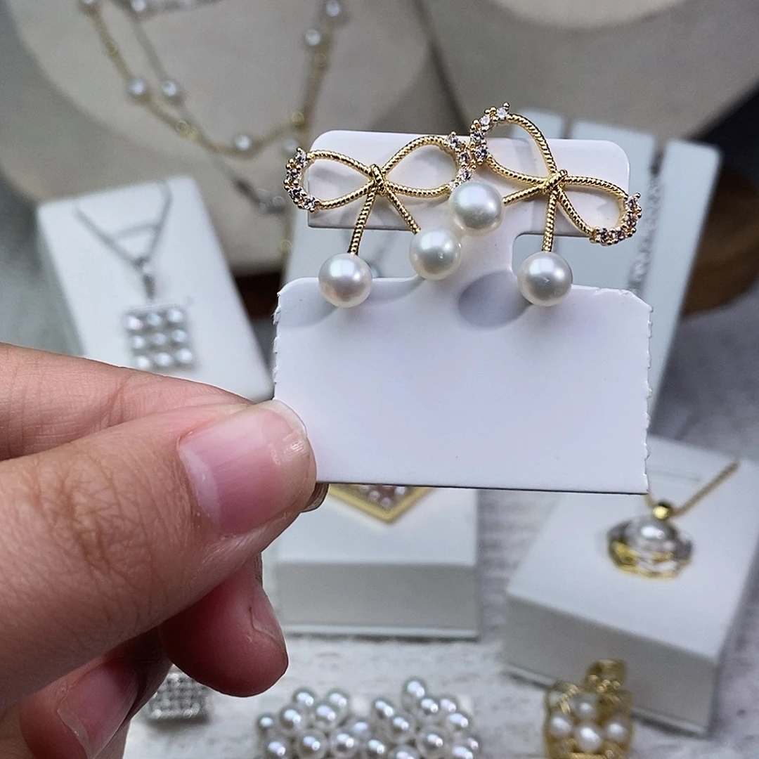 银S925镶嵌淡水珍珠耳饰