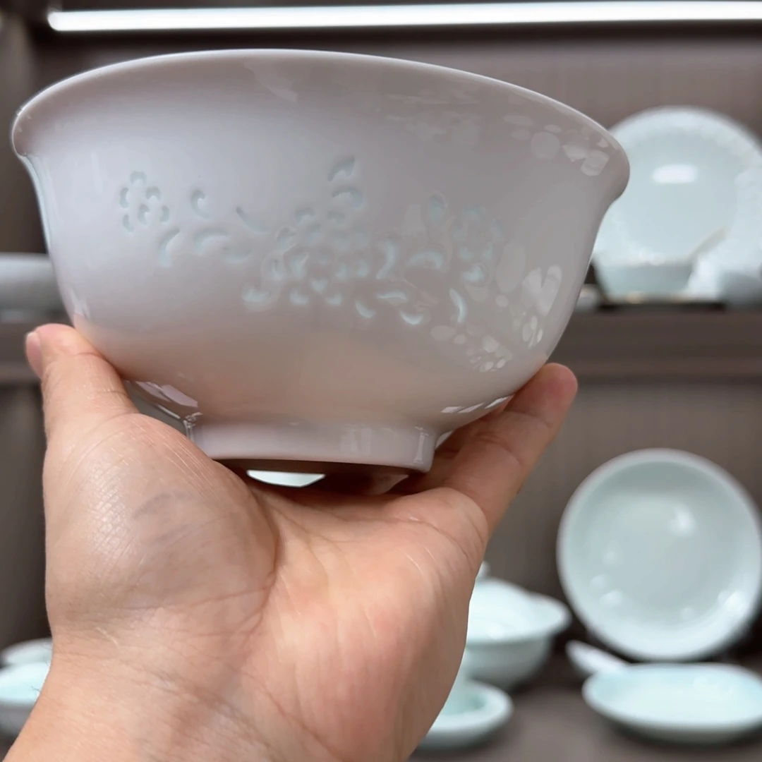 白瓷白色玉牡丹玲珑6寸面碗3个.