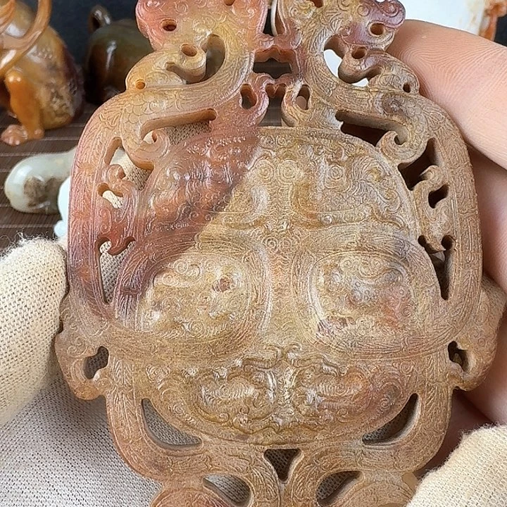 和田玉未镶嵌挂件