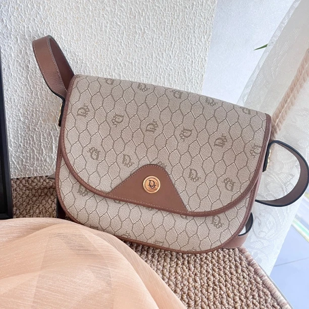 95新 DIOR/迪奥 XM/蜂巢老花翻盖斜挎包/JJ12123294