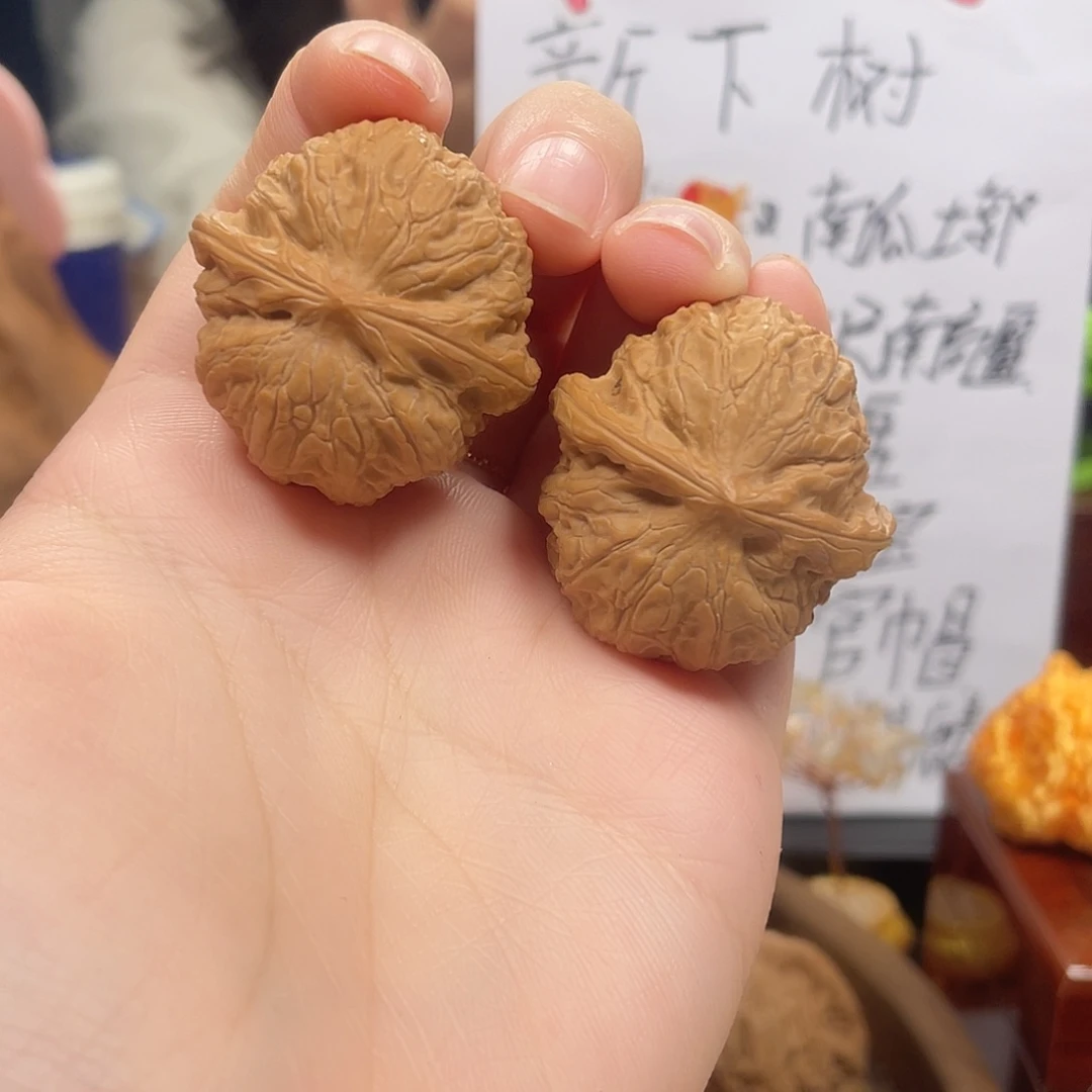 吊坠桃核乾隆磨35尺