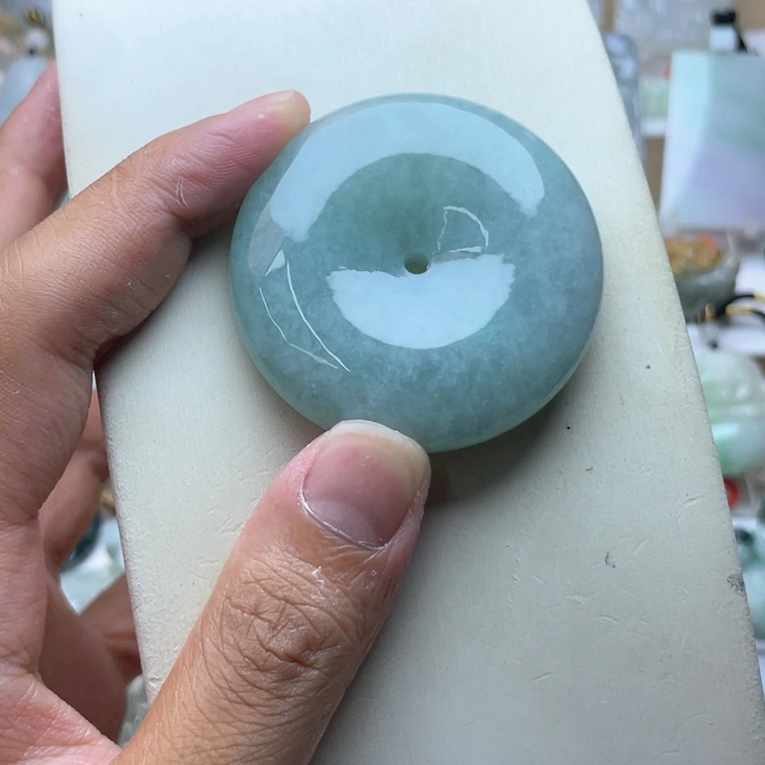 【闪购商品】颈饰未镶嵌翡翠裘**家翡翠