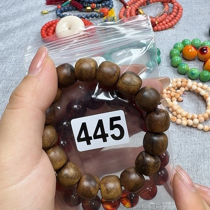 微凹黄檀（南美大红酸枝）幸**程