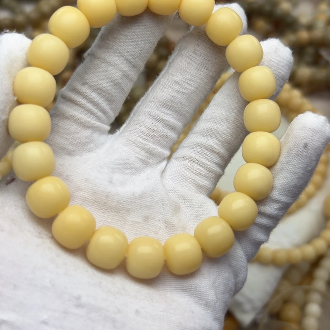 吊坠菩提根/象牙果12瑕疵树王800