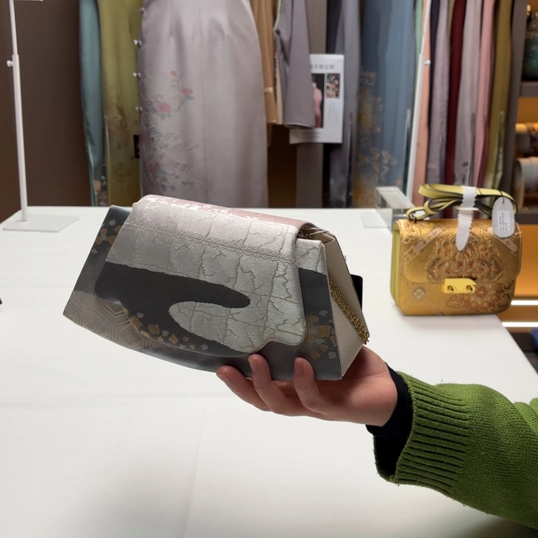 d***n织绣精选微瑕