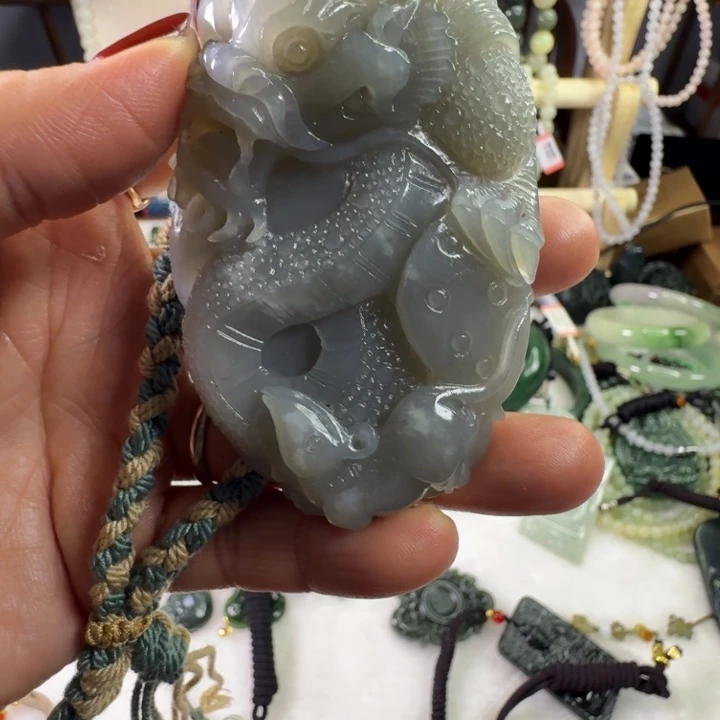 景***和田玉（糖玉）未镶嵌颈饰