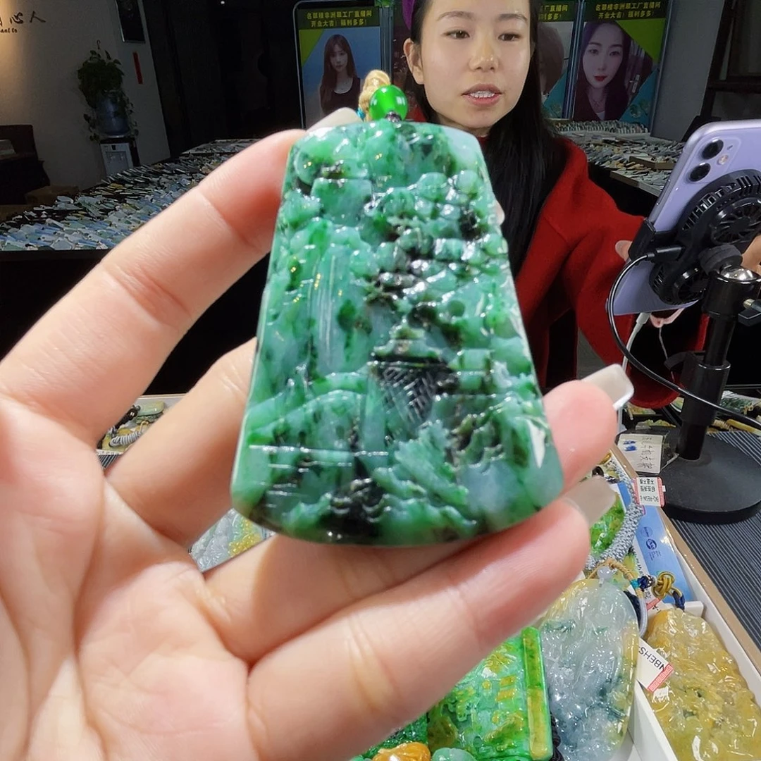 颈饰未镶嵌翡翠一