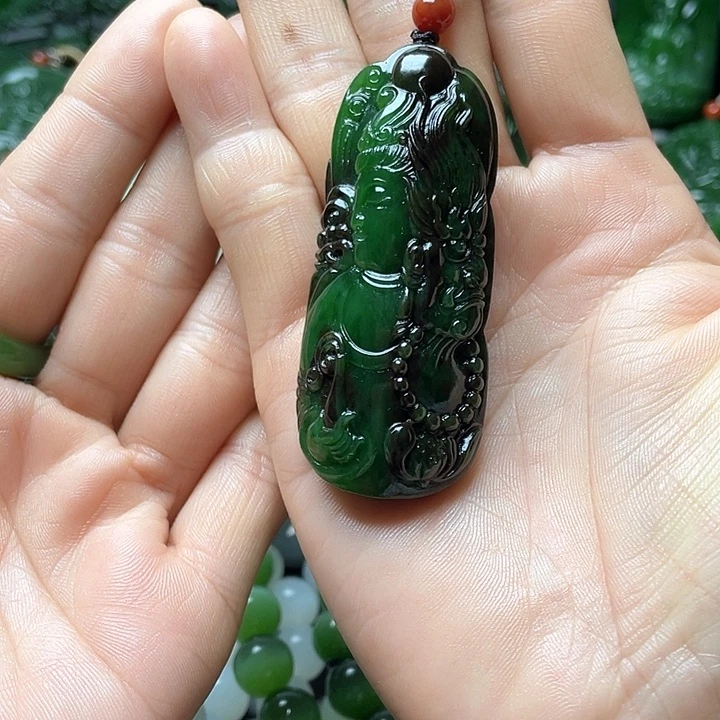 和田玉（碧玉）颈饰未镶嵌