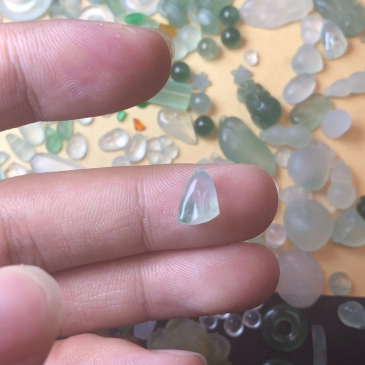 定制翡翠挂件未镶嵌