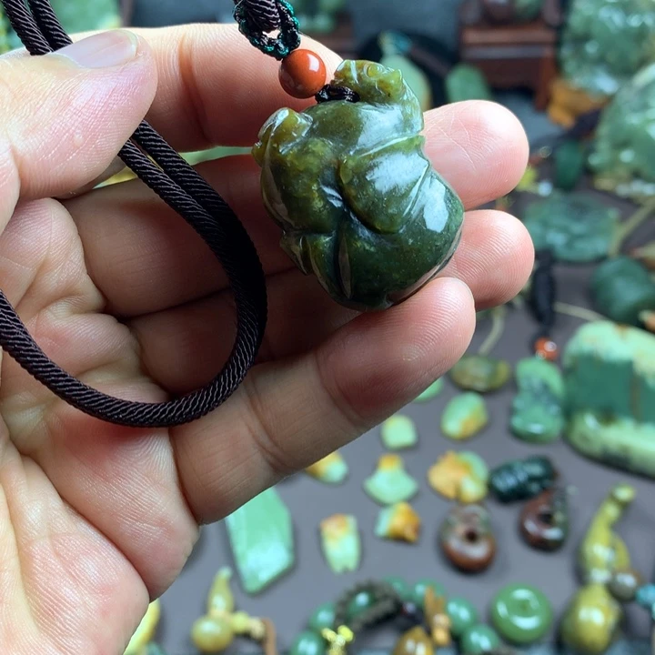 岫岩河磨玉（透闪石质玉）未镶嵌吊坠(赠链)