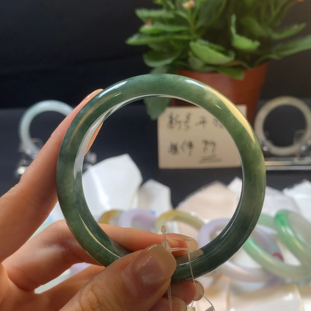 翡翠未镶嵌手镯56 57