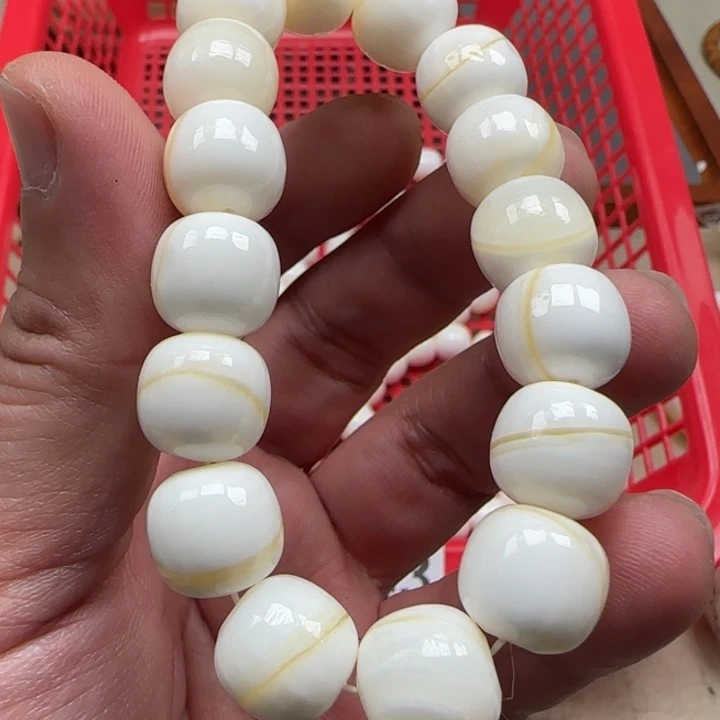 白玉菩提吊坠白色6143