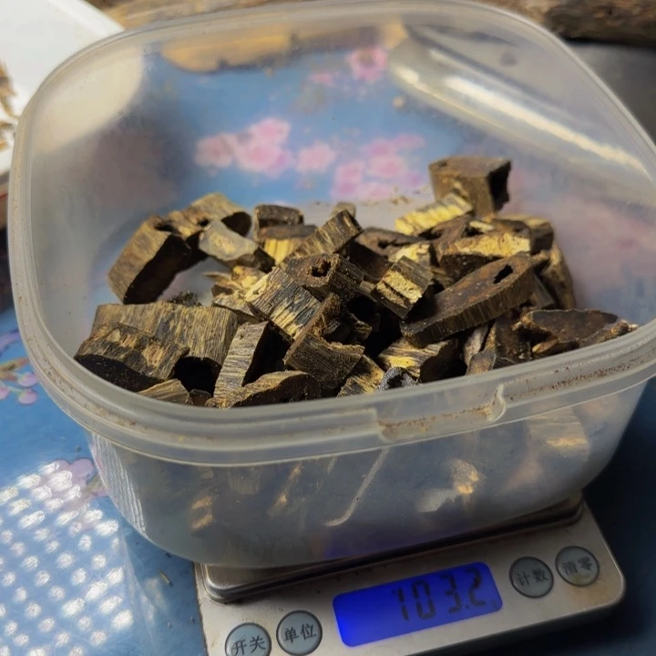 木可***乐张勺子边角料103克